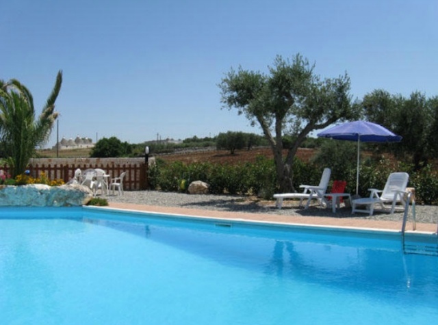 Trulli Met Zwembad In Puglia 52