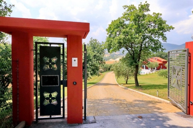 Villa Zwembad Airco Cingoli 9