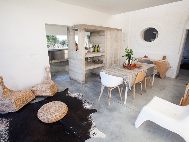 Moderne Villa Met Zwembad En Zeezicht In Puglia 16