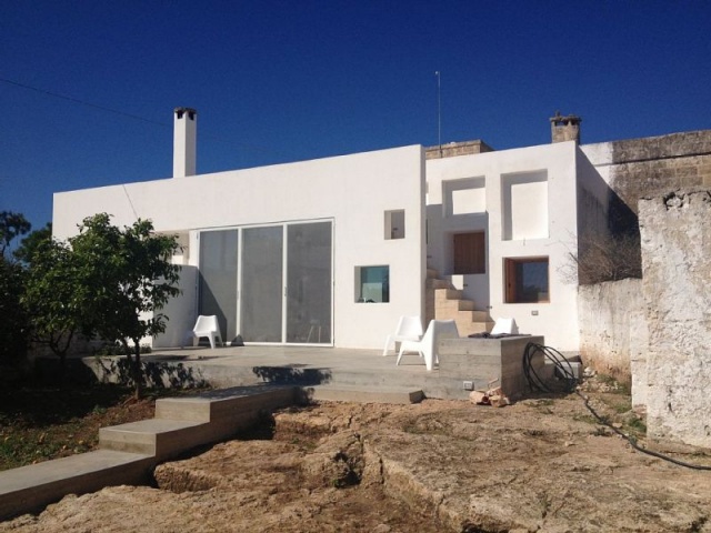 Moderne Villa Met Zwembad En Zeezicht In Puglia 7